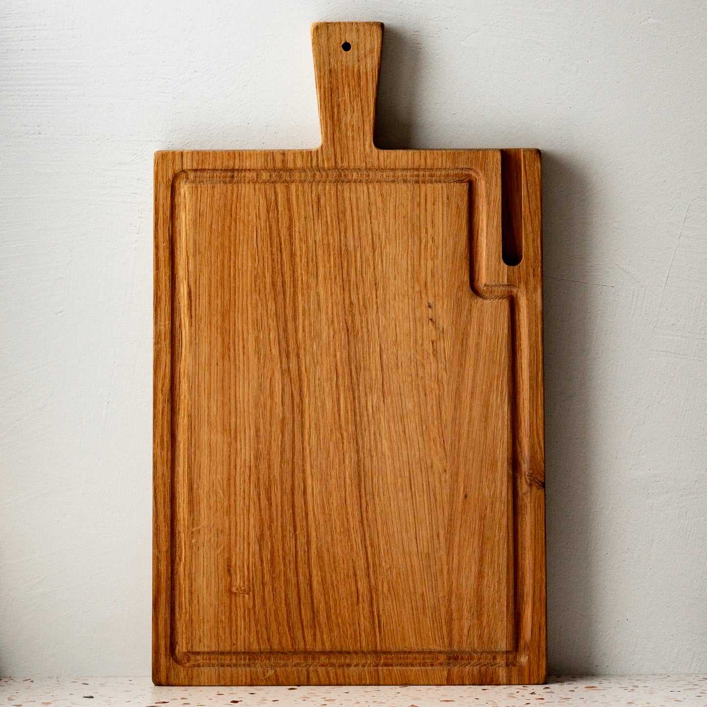 Handcrafted Oak Wood German Carving Board With Juice Grooves & Handle