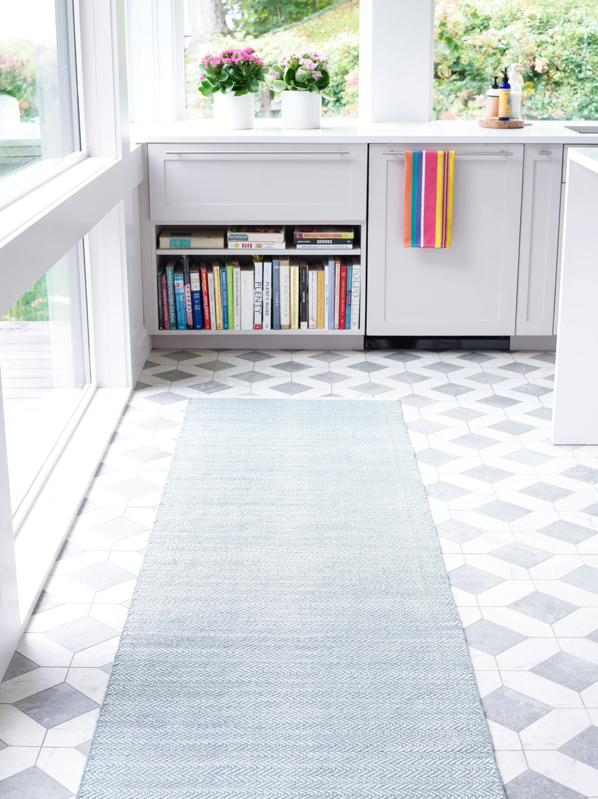 Dash and Albert Swedish Blue Herringbone Handwoven Cotton Rug (2'x3')